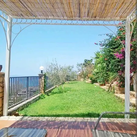 Casa Di Angelica 切法卢